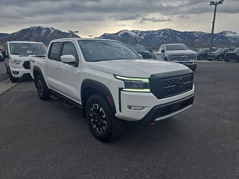 Used 2024 Nissan Frontier PRO-4X w/ Off-Road Protection Package image 3