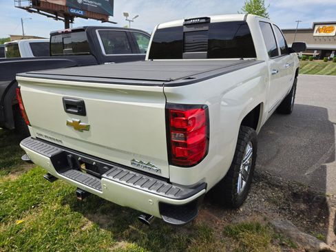 Used 2014 Chevrolet Silverado 1500 High Country w/ High Country Premium Package image 7