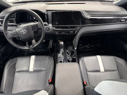 Used 2025 Toyota Camry SE FWD image 2