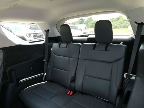 New 2026 Ford Explorer Active w/ Active Comfort Package AWD/4WD image 16