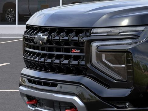 New 2026 Chevrolet Suburban Z71 w/ Z71 Off-Road Package AWD/4WD image 14