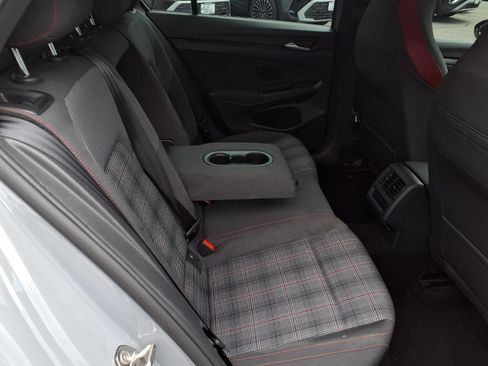 Used 2022 Volkswagen GTI SE FWD image 21