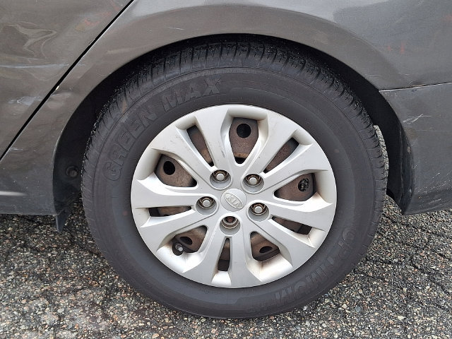 Used 2010 Kia Forte EX FWD image 5