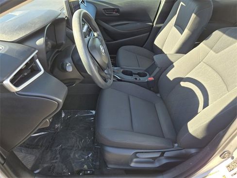 Certified 2025 Toyota Corolla LE image 9