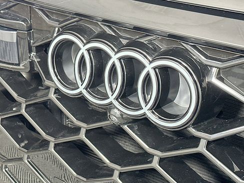 New 2026 Audi RS Q8 performance image 12