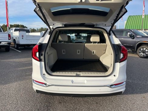 Used 2024 GMC Terrain Denali w/ Denali Premium Package image 25