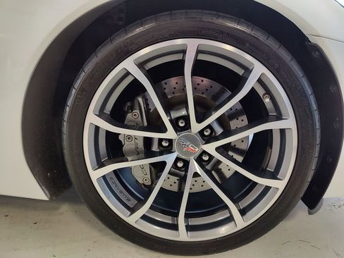 Used 2013 Chevrolet Corvette 427 image 28