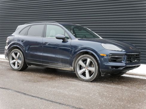 New 2026 Porsche Cayenne image 25