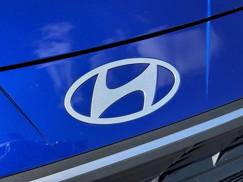 Used 2024 Hyundai Elantra SEL image 7