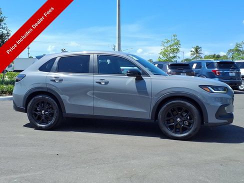 Used 2024 Honda HR-V Sport image 8