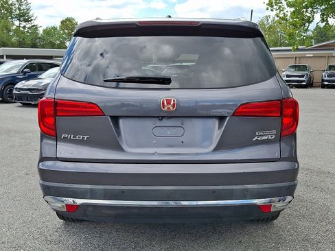 Used 2017 Honda Pilot Touring image 7