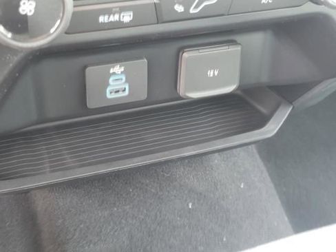 New 2026 Ford F250 XLT w/ 360-Degree Camera Package image 39