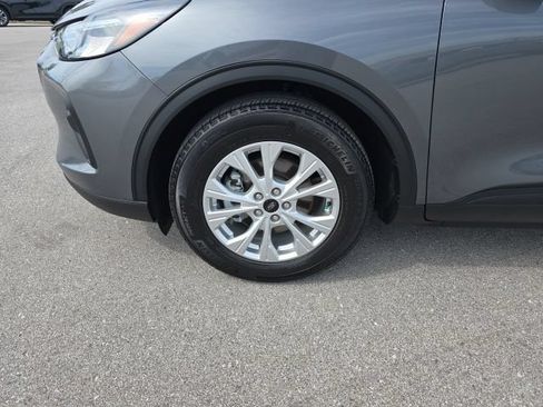 Used 2023 Ford Escape Active FWD image 9