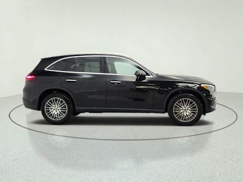 Certified 2026 Mercedes-Benz GLC 300 image 4