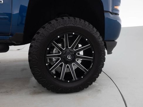 Used 2017 Chevrolet Silverado 1500 LT w/ All Star Edition AWD/4WD image 19