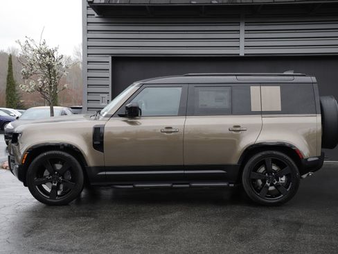 New 2026 Land Rover Defender 110 X-Dynamic SE AWD/4WD image 7