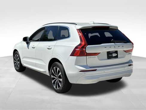 Used 2023 Volvo XC60 B5 Core AWD/4WD image 9