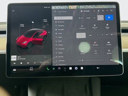 Used 2025 Tesla Model Y Long Range image 25