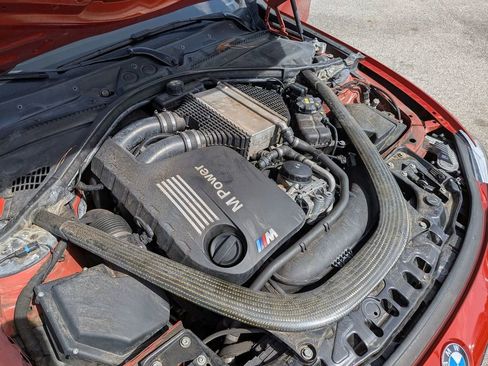 Used 2018 BMW M4 Convertible image 12