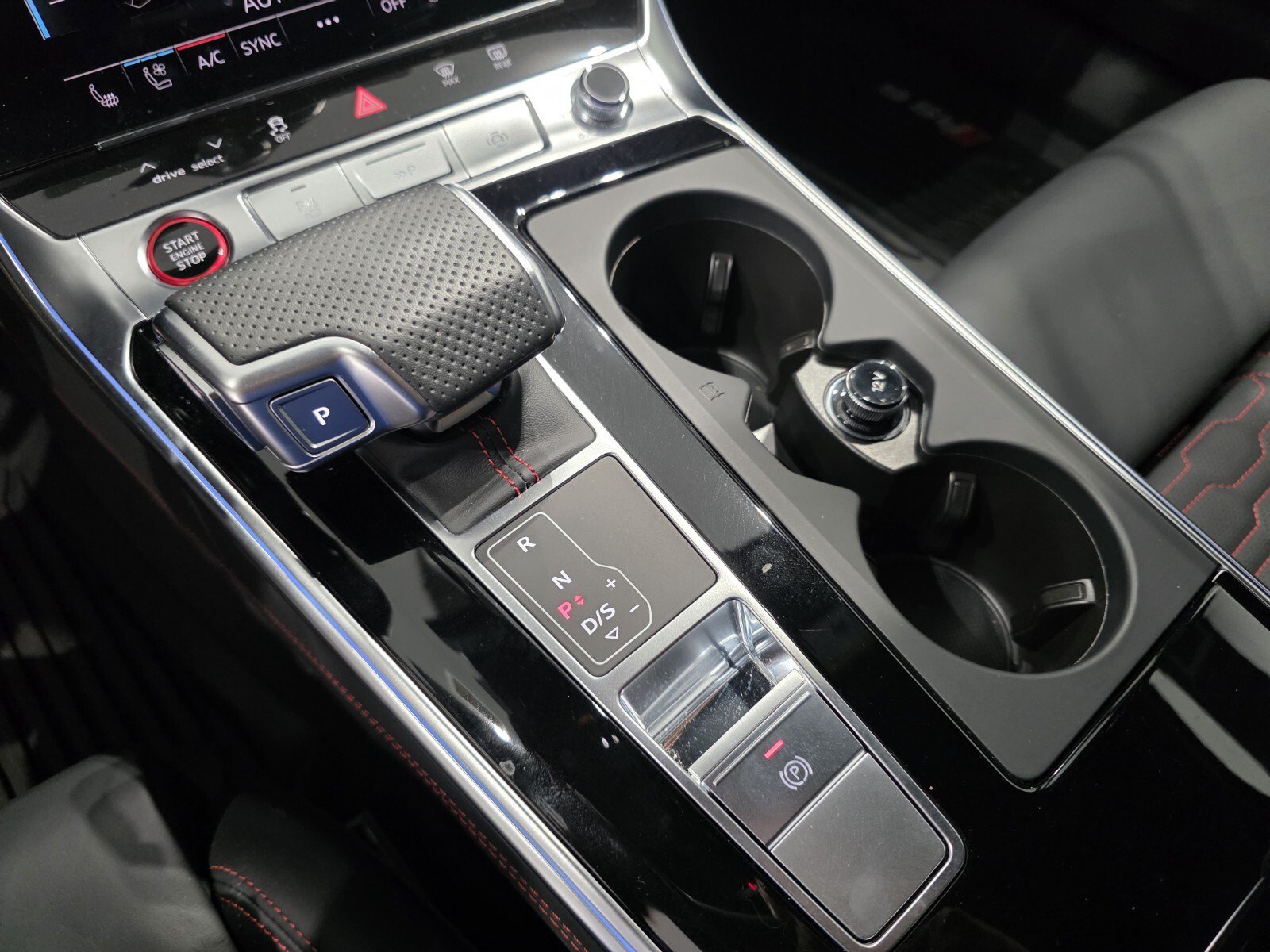 Used 2024 Audi RS 6 performance AWD/4WD image 18