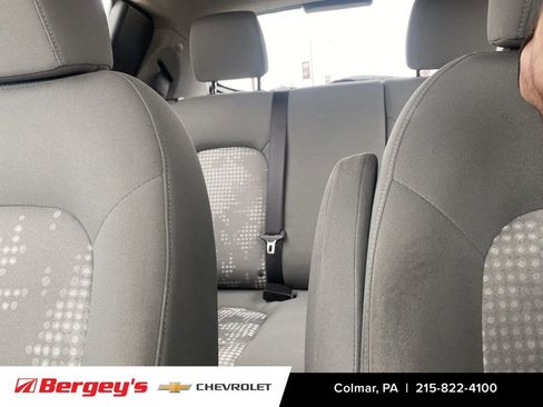 Used 2017 Chevrolet Sonic LT image 32