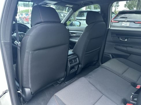 Used 2025 Honda CR-V Sport image 13