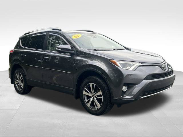 Used 2017 Toyota RAV4 XLE AWD/4WD image 7