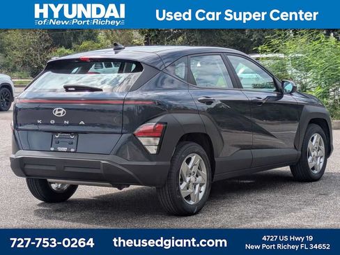 Certified 2024 Hyundai Kona SE FWD image 5