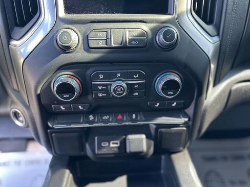 Used 2021 Chevrolet Silverado 1500 LT Trail Boss w/ Bed Protection Package AWD/4WD image 17