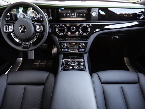 Certified 2023 Rolls-Royce Ghost image 4