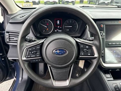 Used 2025 Subaru Outback AWD/4WD image 12