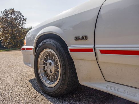 Used 1987 Ford Mustang GT RWD image 48