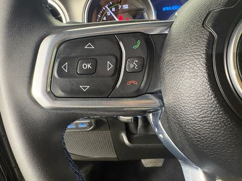 Used 2023 Jeep Wrangler Unlimited Rubicon 4xe AWD/4WD image 21