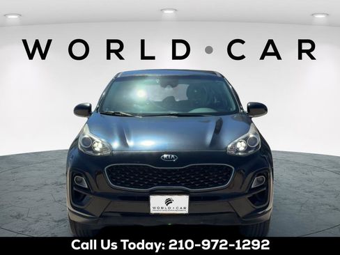 Used 2020 Kia Sportage LX AWD/4WD image 8