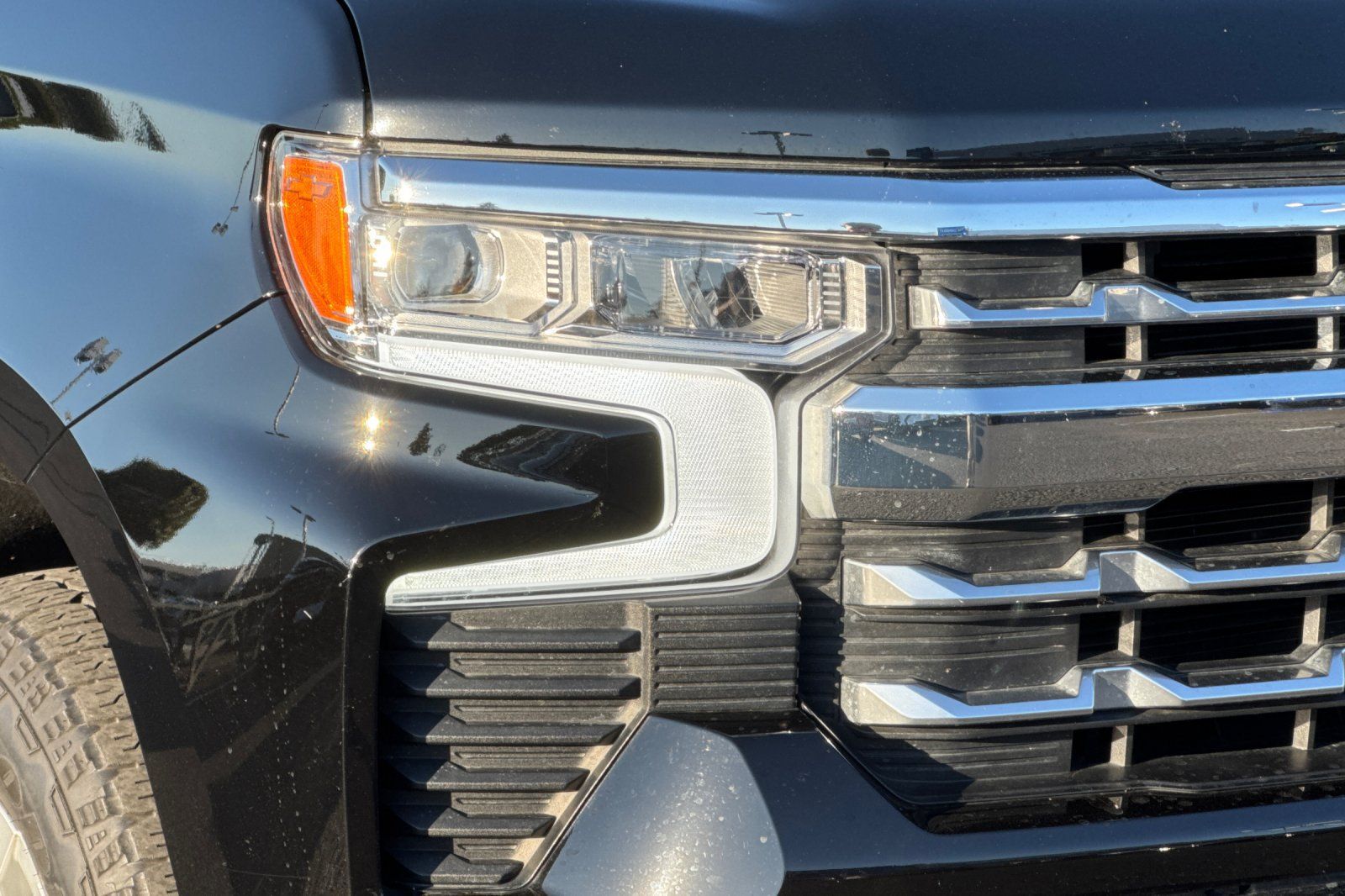 Used 2022 Chevrolet Silverado 1500 LTZ AWD/4WD image 44