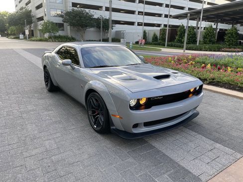 Used 2021 Dodge Challenger R/T Scat Pack RWD image 30