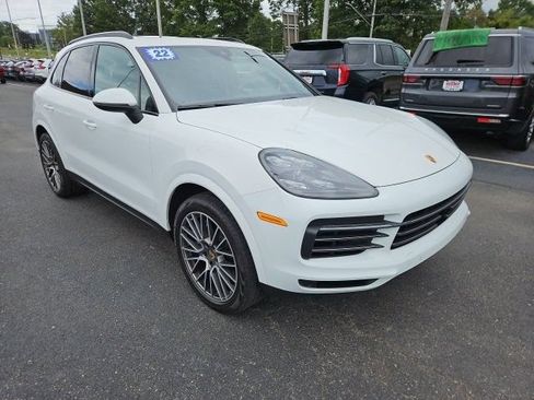 Used 2022 Porsche Cayenne Platinum Edition AWD/4WD image 2