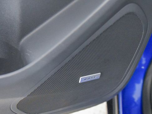 Used 2019 Chevrolet Bolt Premier w/ Infotainment Package image 16