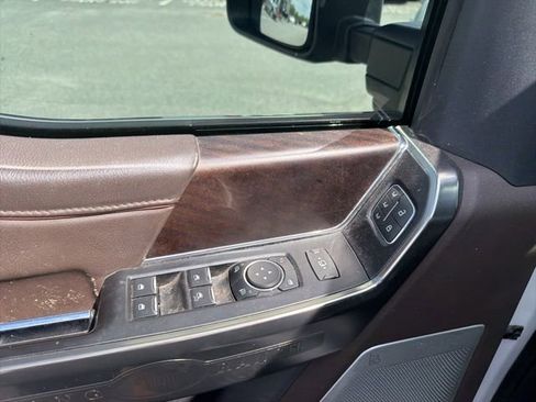 Used 2022 Ford F150 King Ranch w/ Equipment Group 601A High AWD/4WD image 5