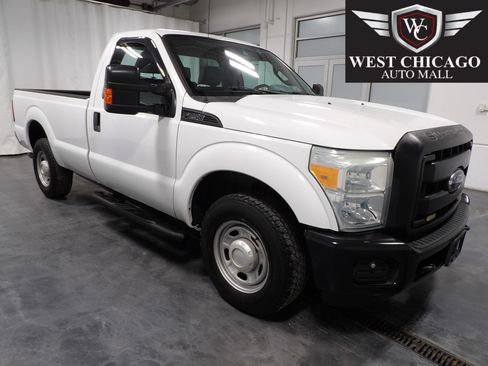 Used 2016 Ford F250 XL w/ Power Equipment Group RWD image 1