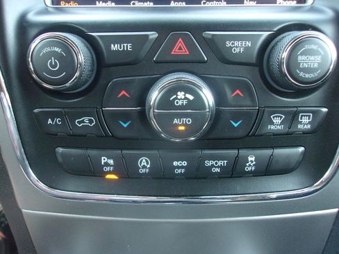 Used 2018 Jeep Grand Cherokee Altitude AWD/4WD image 18
