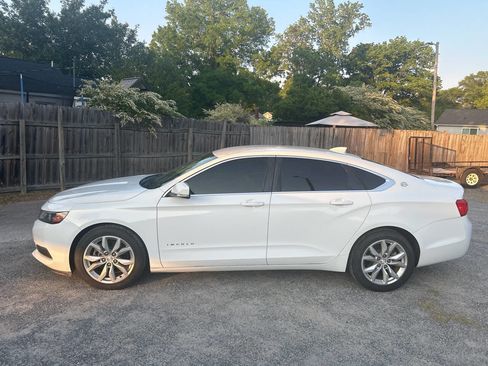 Used 2016 Chevrolet Impala LT FWD image 3