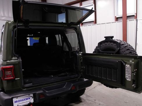 Used 2021 Jeep Wrangler Unlimited Rubicon image 19