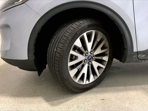 Used 2022 Ford Escape Titanium w/ Class II Trailer Tow Package image 20