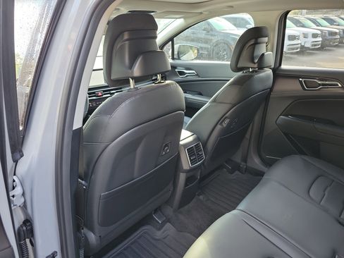 Certified 2026 Kia Sportage SX image 17