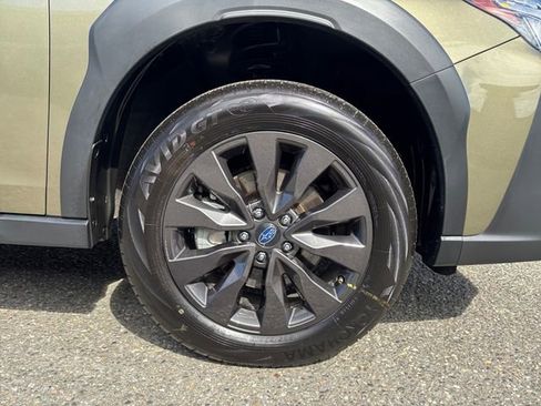 Certified 2025 Subaru Outback Onyx Edition AWD/4WD image 27