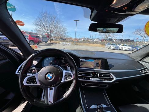 Used 2022 BMW X7 M50i image 47