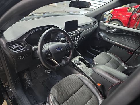 Used 2024 Ford Escape ST-Line FWD image 17