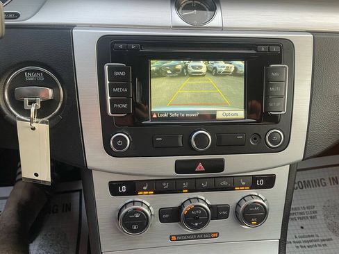 Used 2014 Volkswagen CC Sport FWD image 31