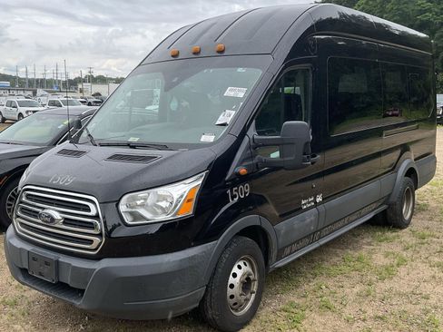 Used 2018 Ford Transit 350 XLT RWD image 3